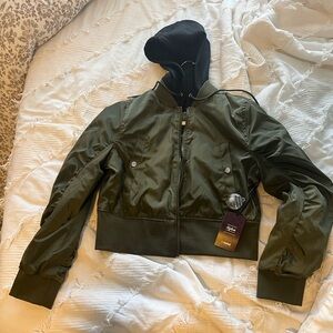 Ci Sono Olive Green Outerwear